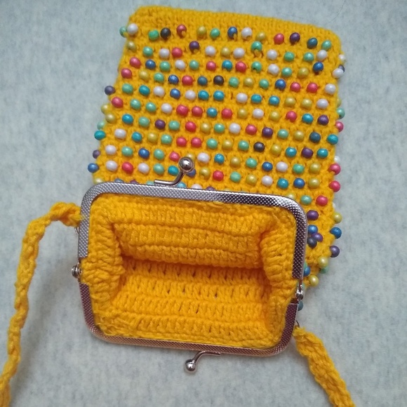 Beaded Phone cover, handmade crochet - Picture 2 of 6